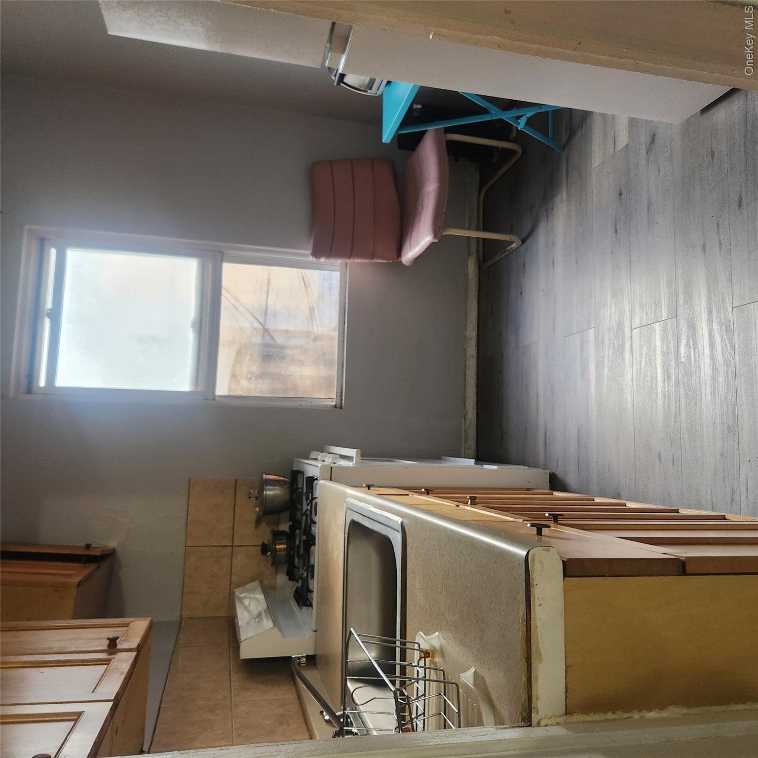 4821 91st Street Property Photo 6