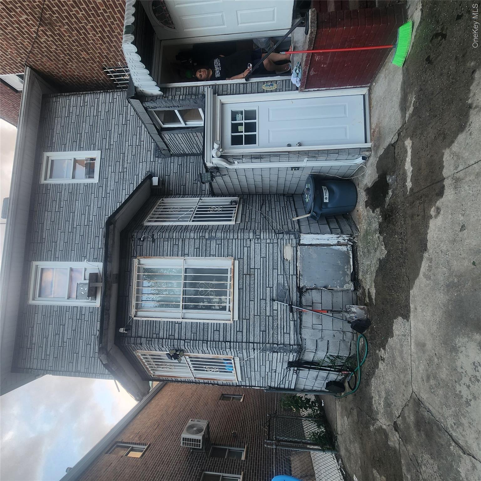 4821 91st Street Property Photo 15