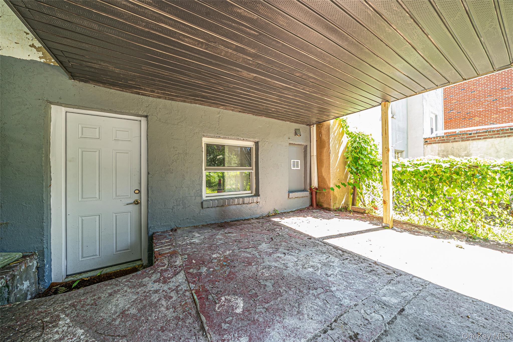 1010 E 230th Street Property Photo 36