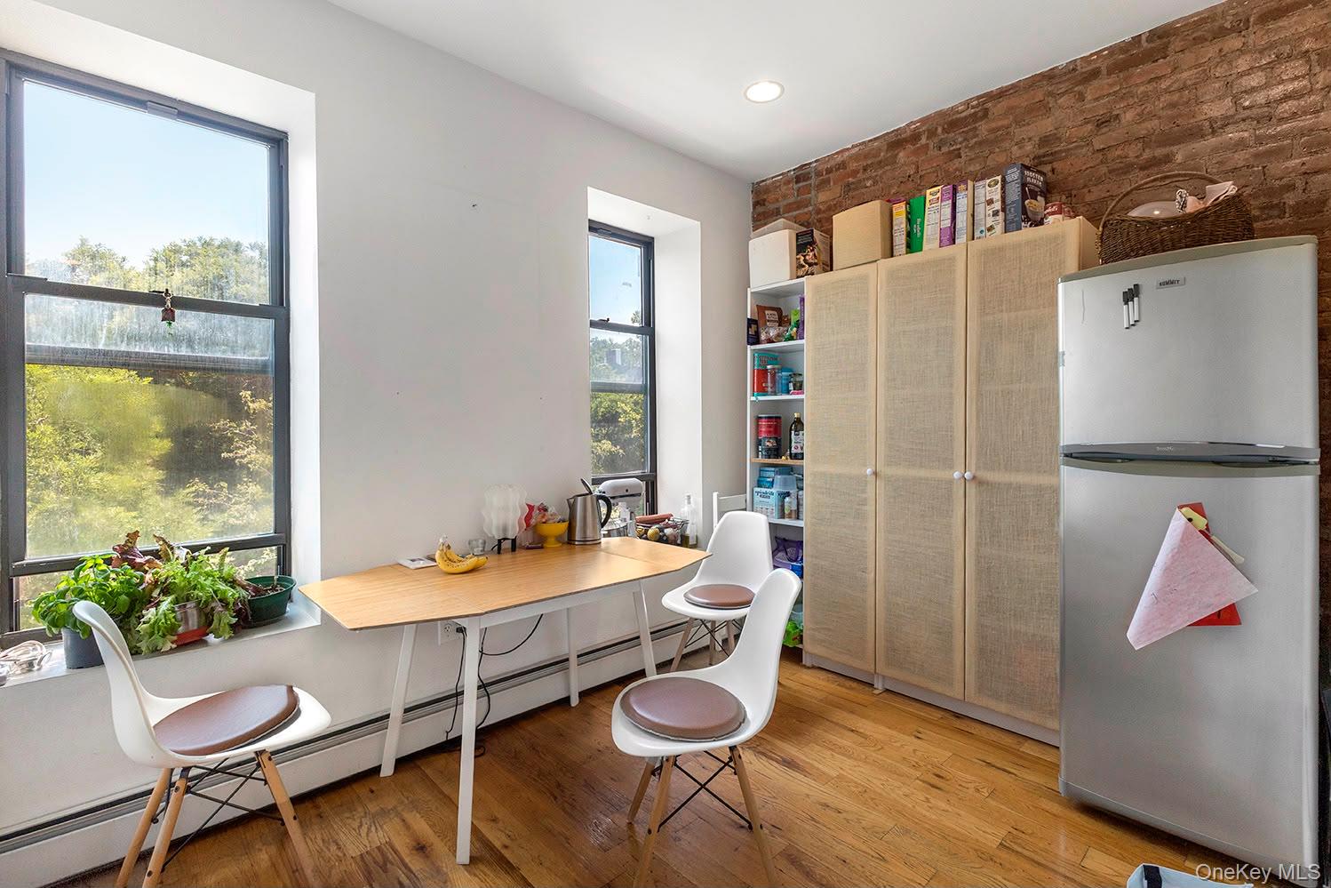 887 Lafayette Avenue Property Photo 14