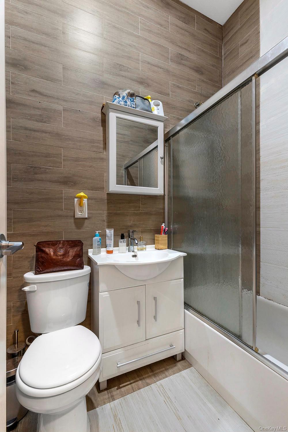 887 Lafayette Avenue Property Photo 19