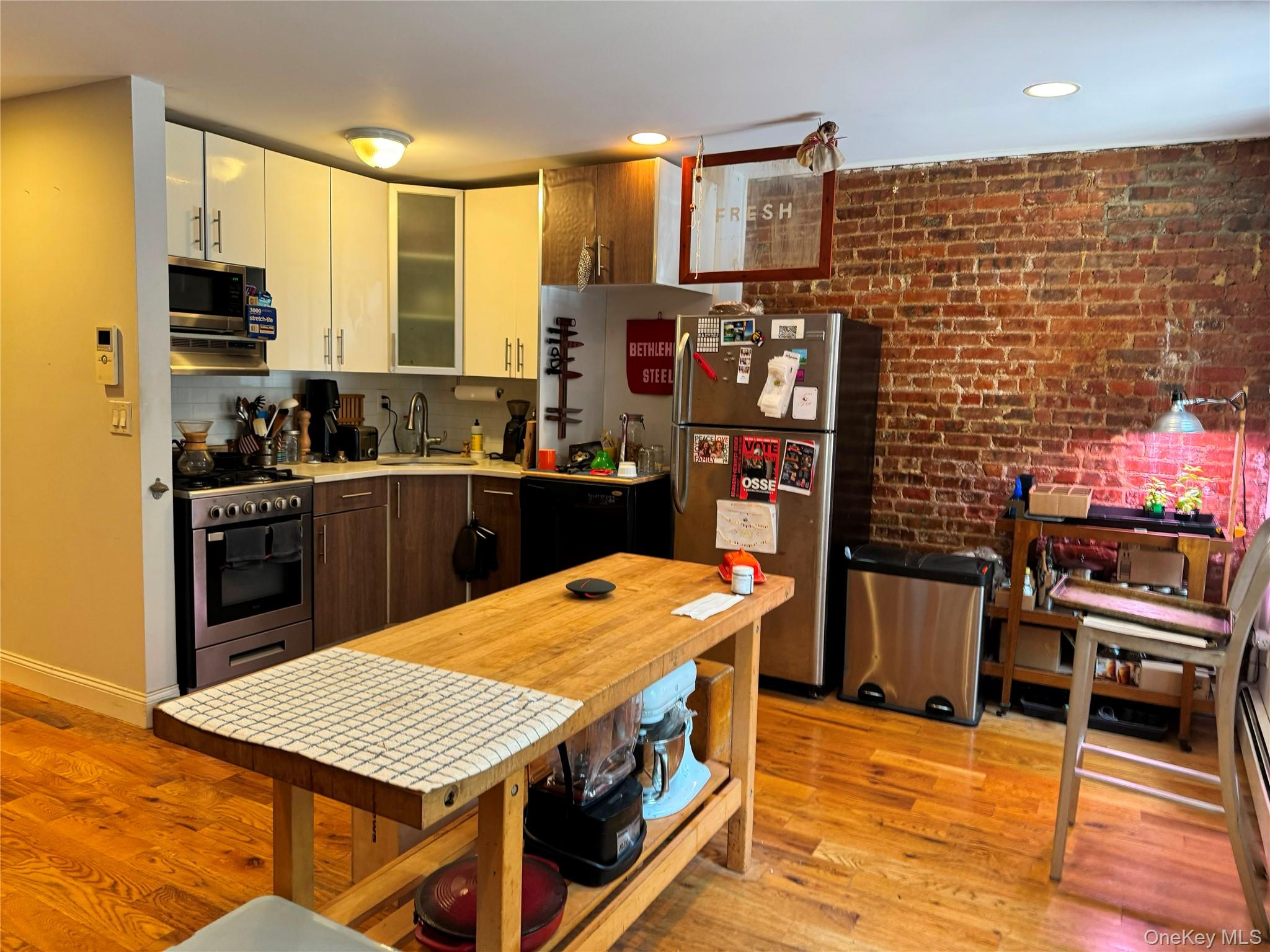 887 Lafayette Avenue Property Photo 30