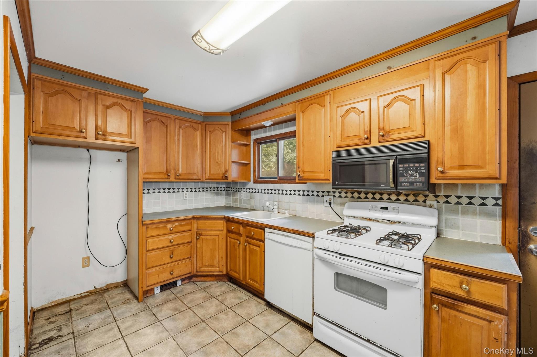 804 S Plank Road Property Photo 20