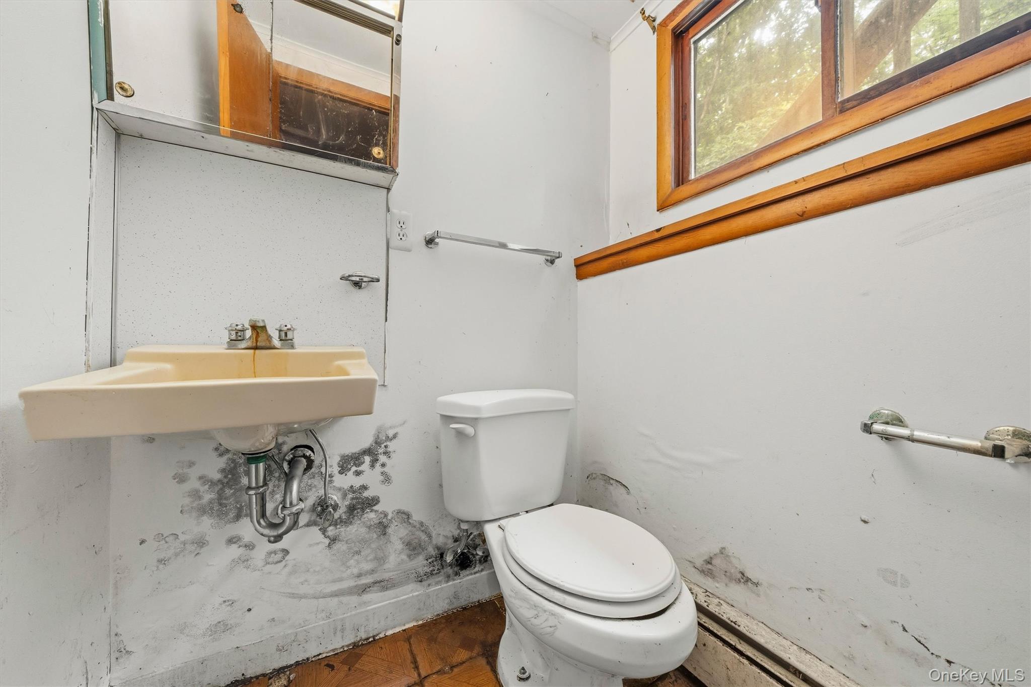 804 S Plank Road Property Photo 28