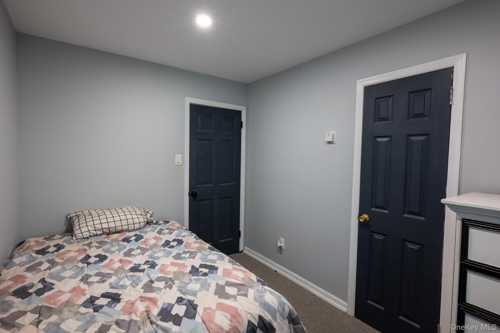 8 Silver Road Property Photo 10