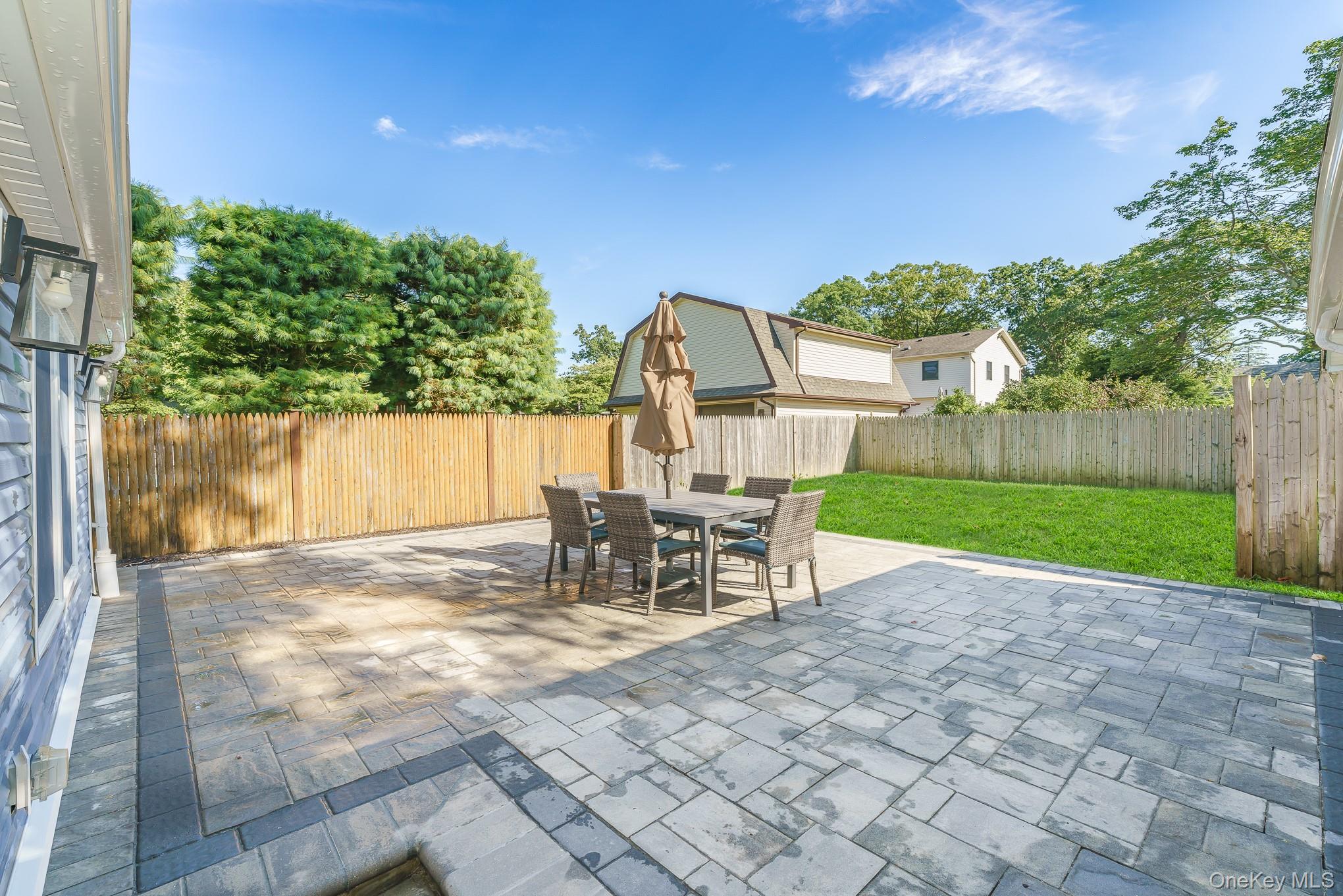 10 Hill Street Property Photo 6