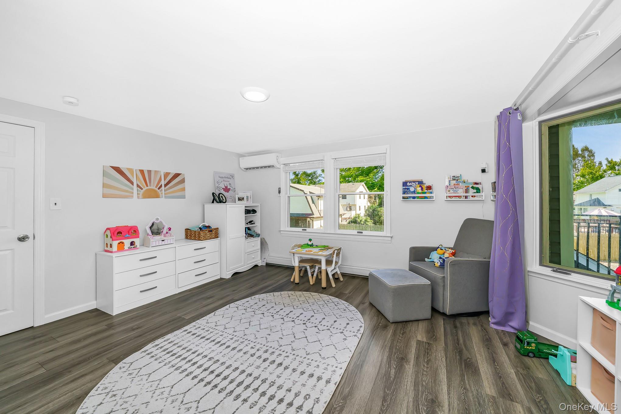 10 Hill Street Property Photo 34