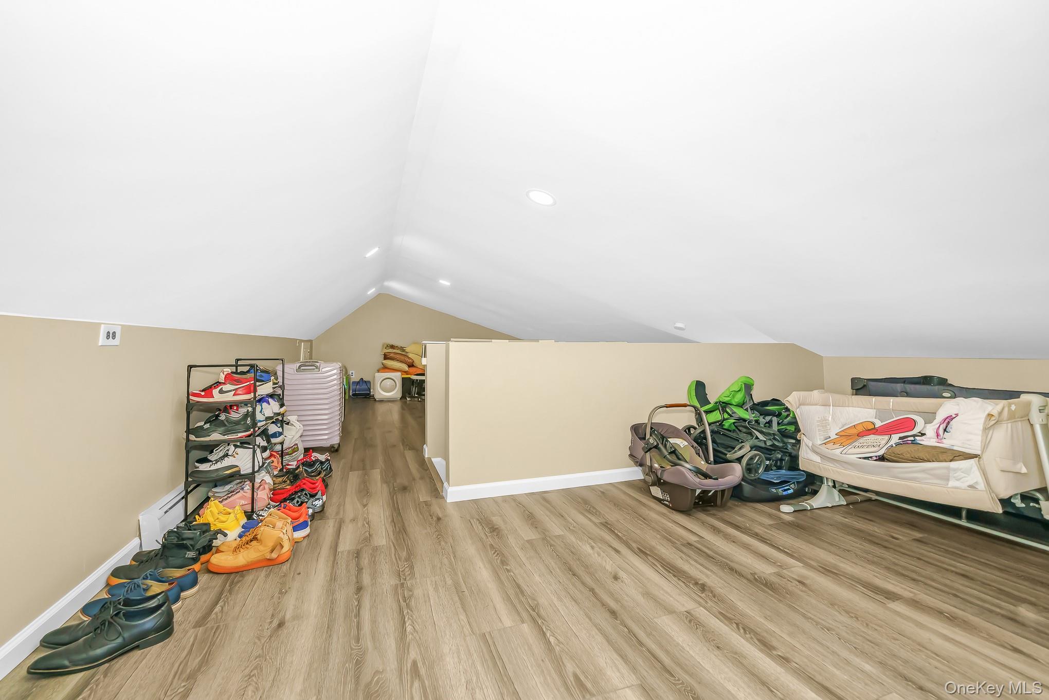 10 Hill Street Property Photo 44