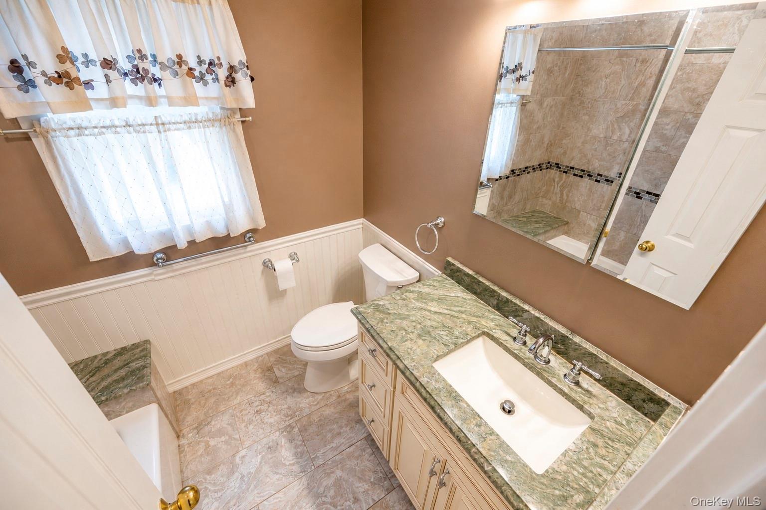 255 Lake Avenue Property Photo 43