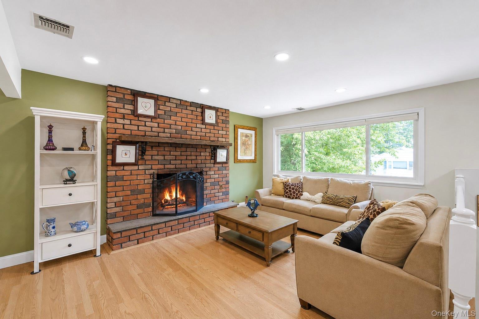 34 Forest Avenue Property Photo 6