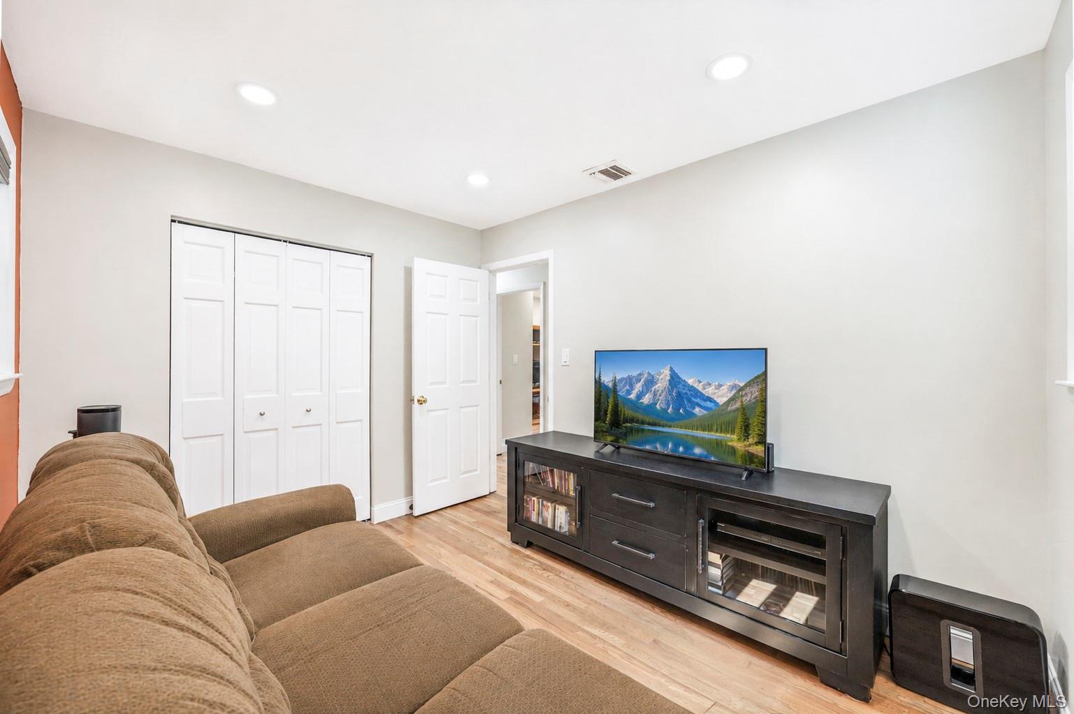 34 Forest Avenue Property Photo 16