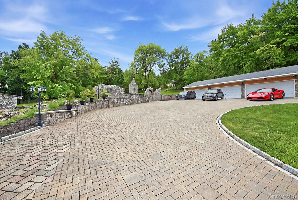 7 Lake Avenue Property Photo 12