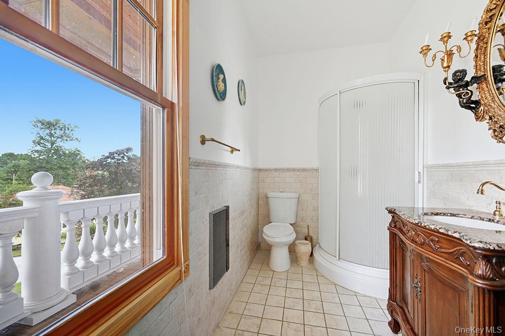 7 Lake Avenue Property Photo 38