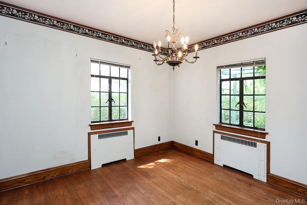 8654 Somerset Street Property Photo 7