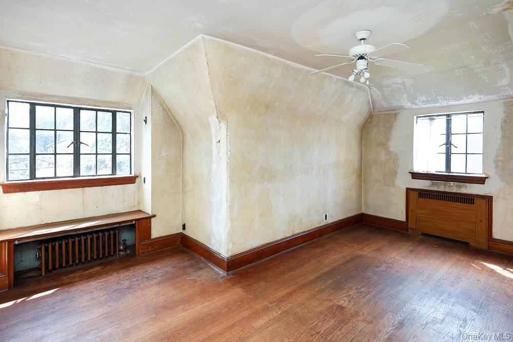 8654 Somerset Street Property Photo 15