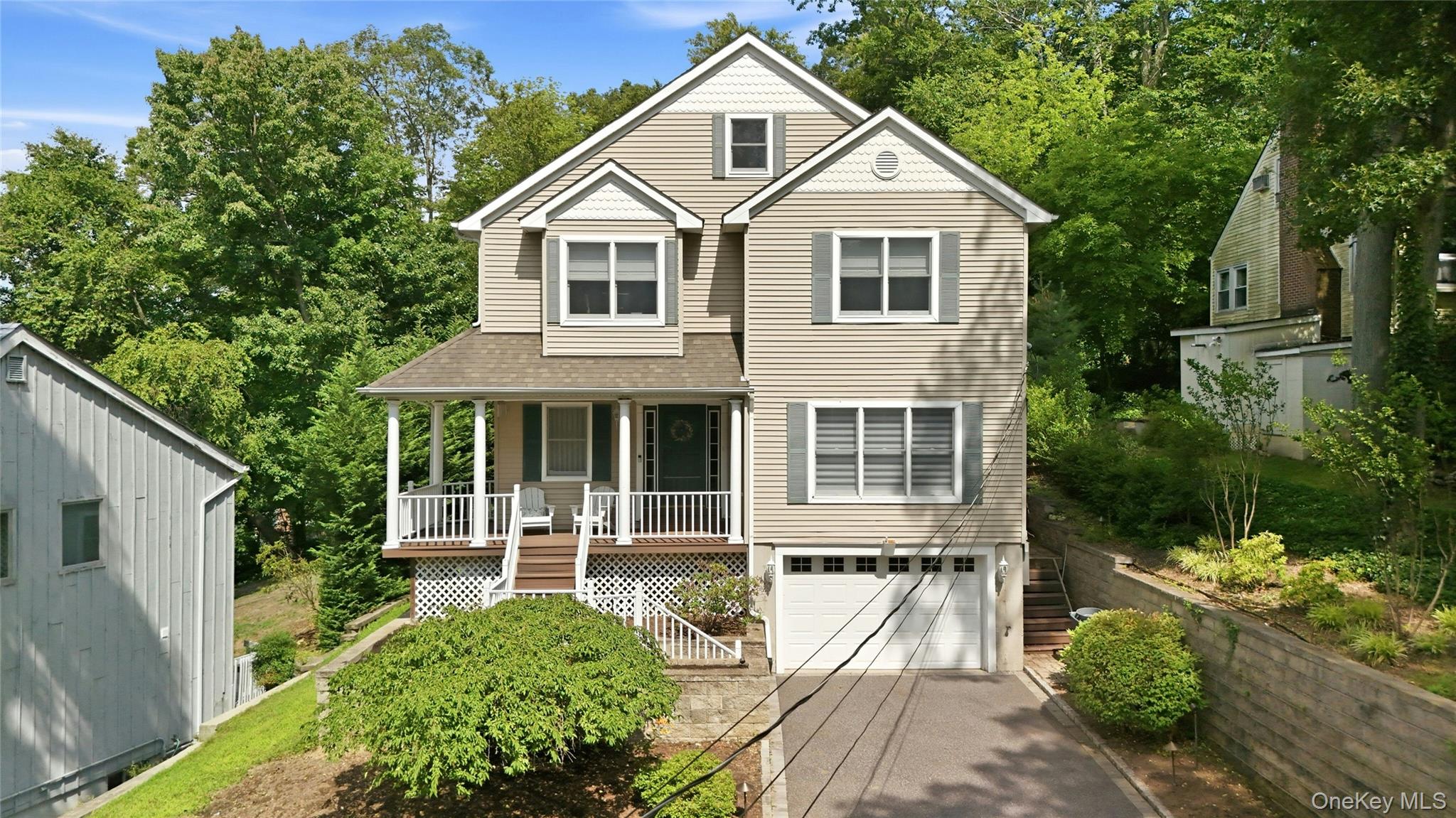 7 Cotswold Drive Property Photo 1