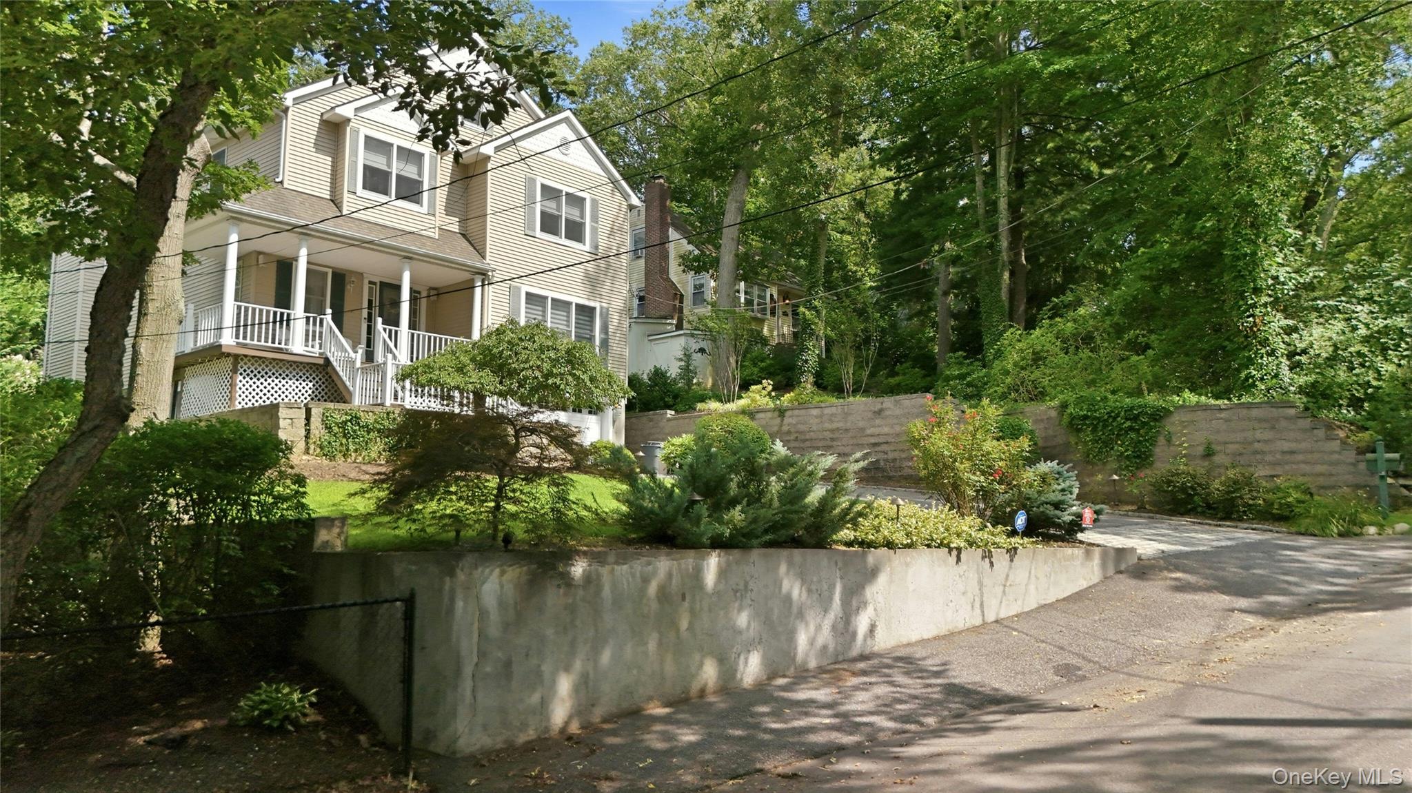 7 Cotswold Drive Property Photo 4