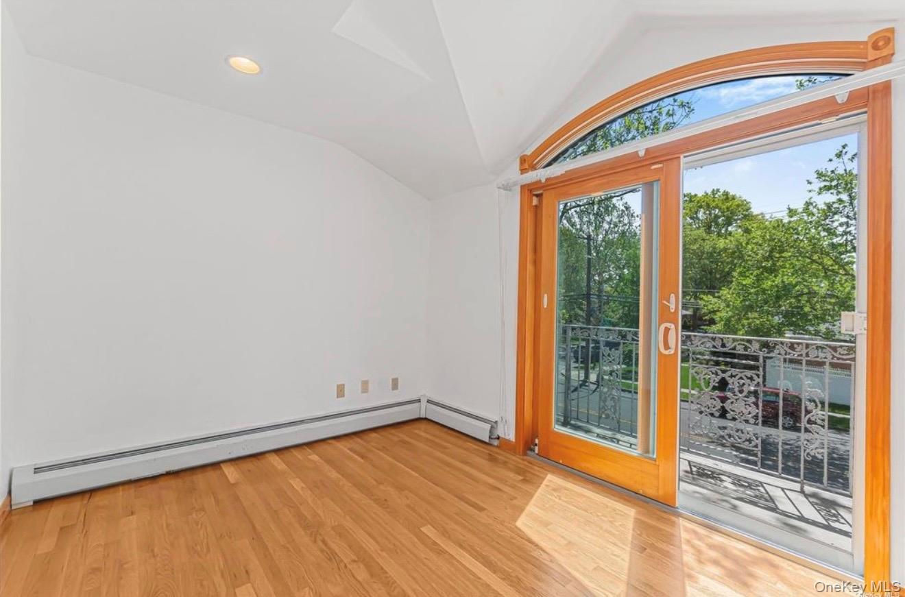 5122 199th Street Property Photo 9