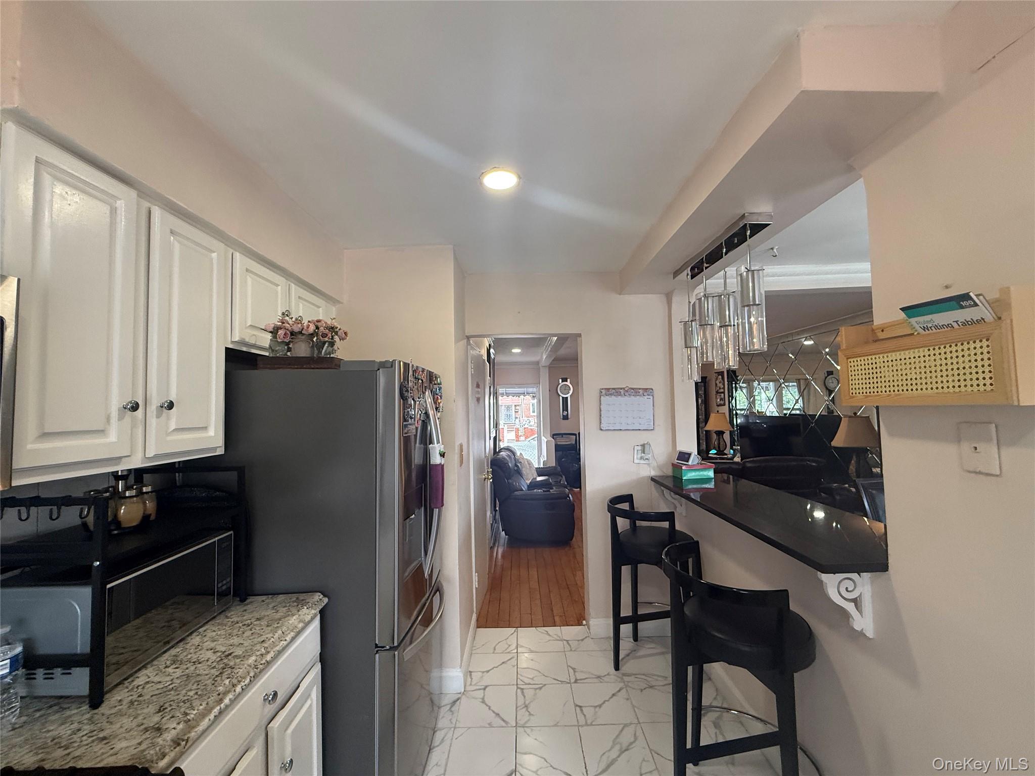 2434 87th Street Property Photo 4
