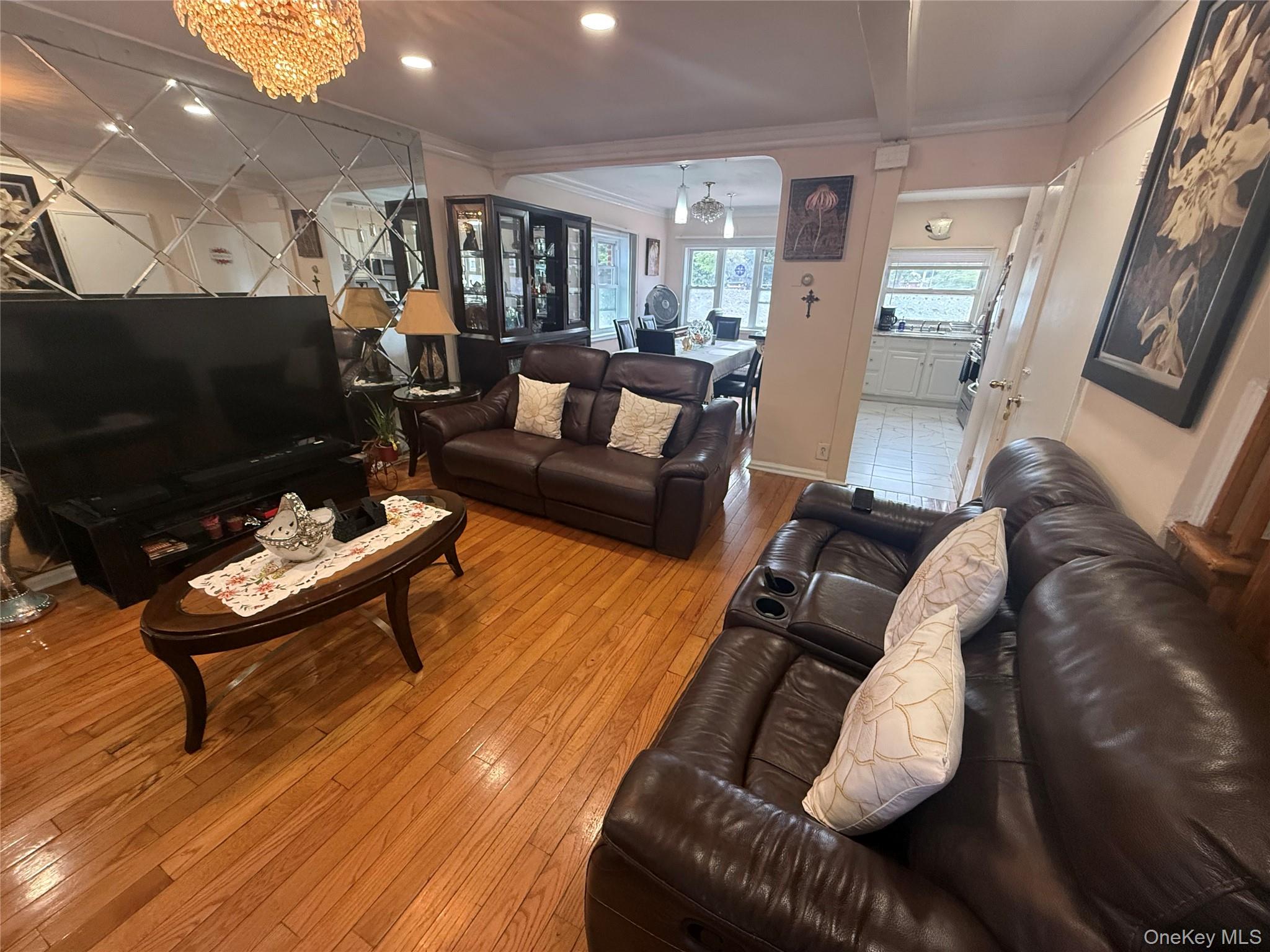 2434 87th Street Property Photo 16