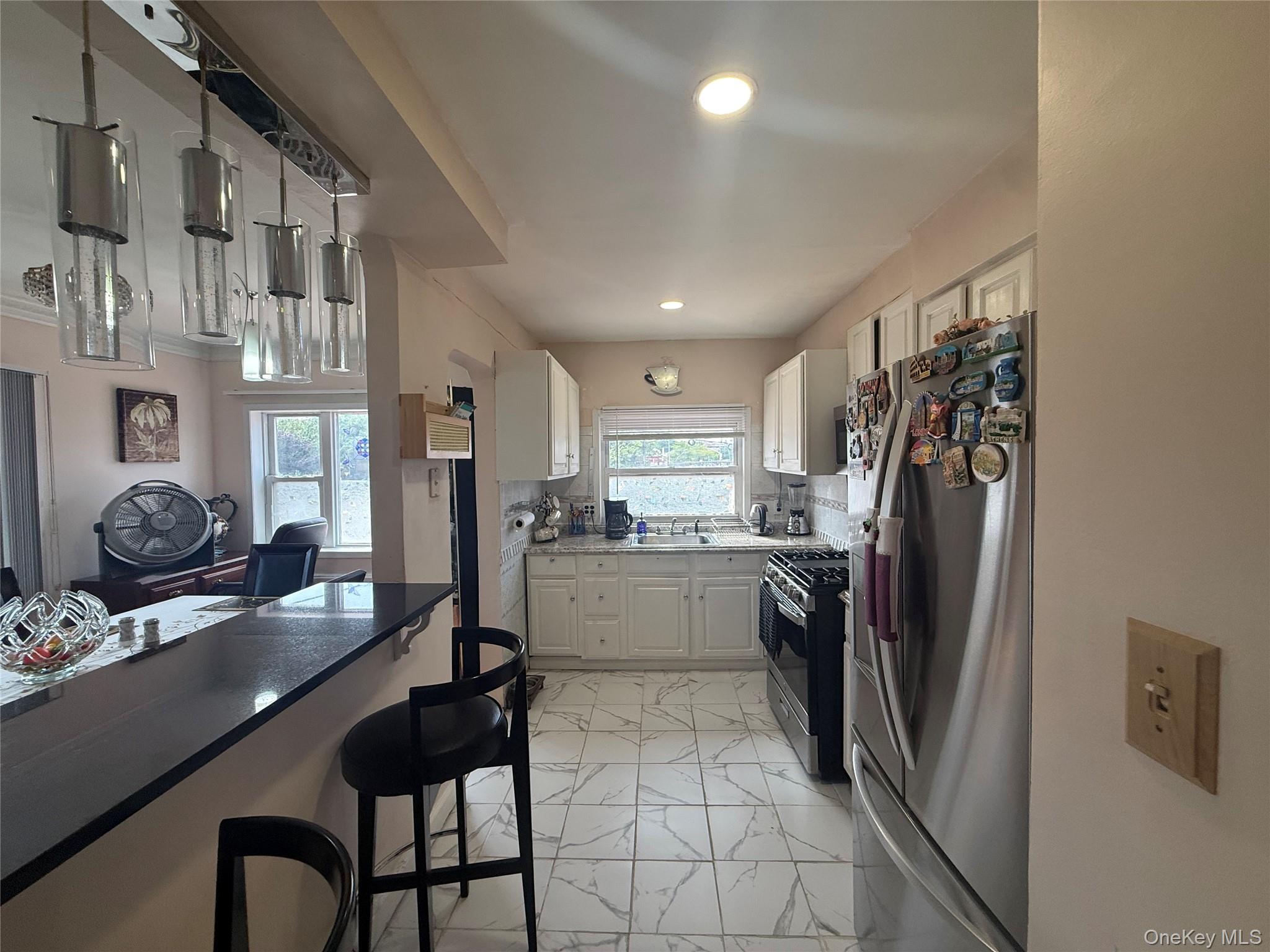 2434 87th Street Property Photo 17