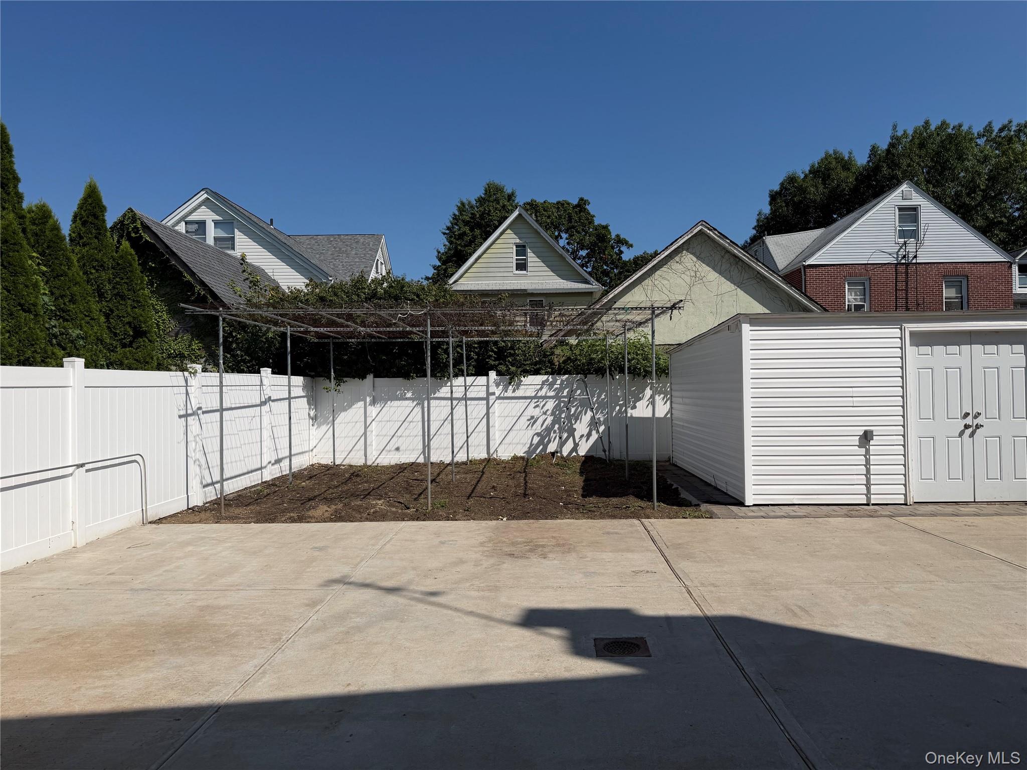 209-49 46th Avenue Property Photo 13