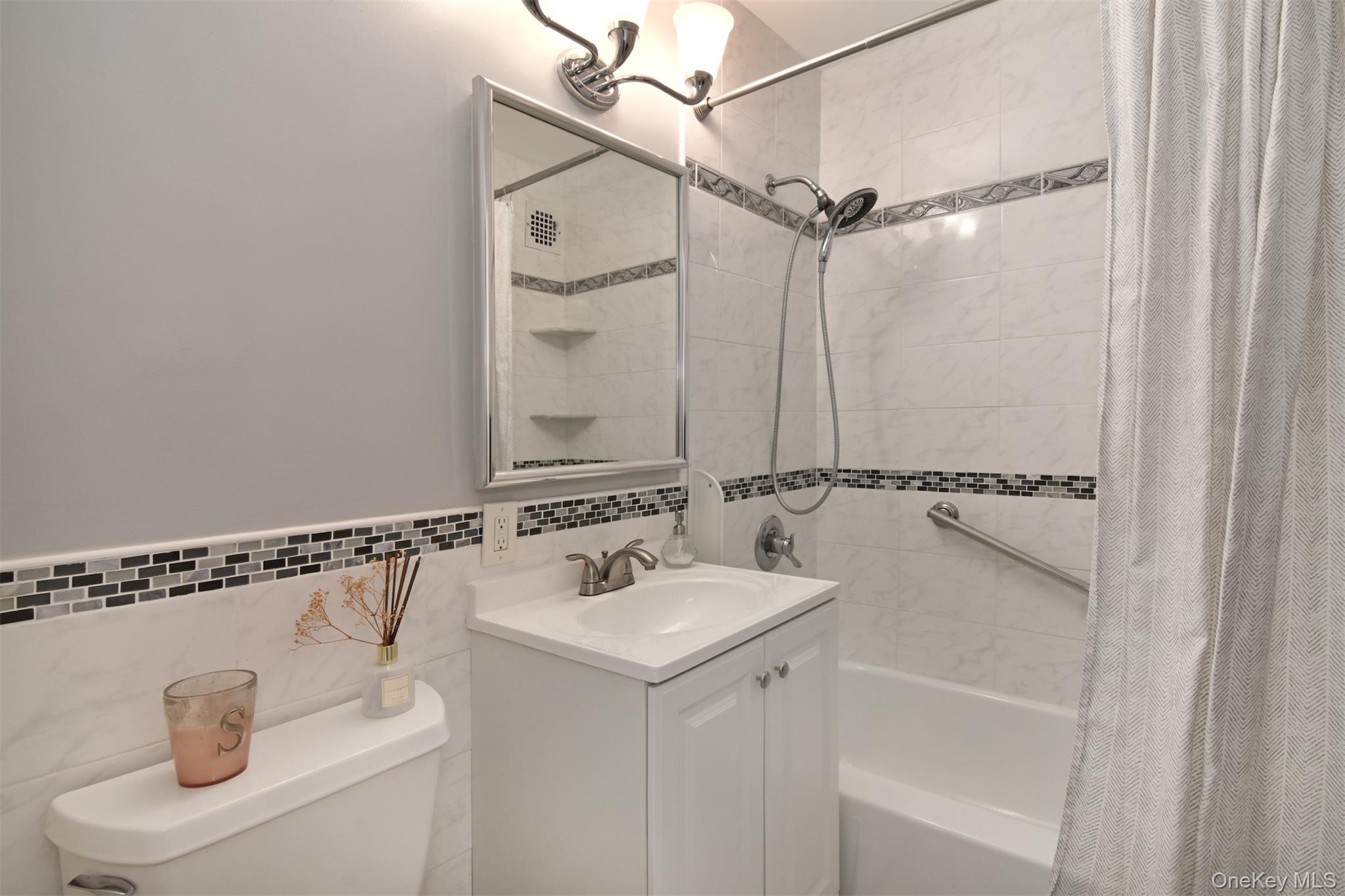 377 Westchester Avenue 4f Property Photo 13