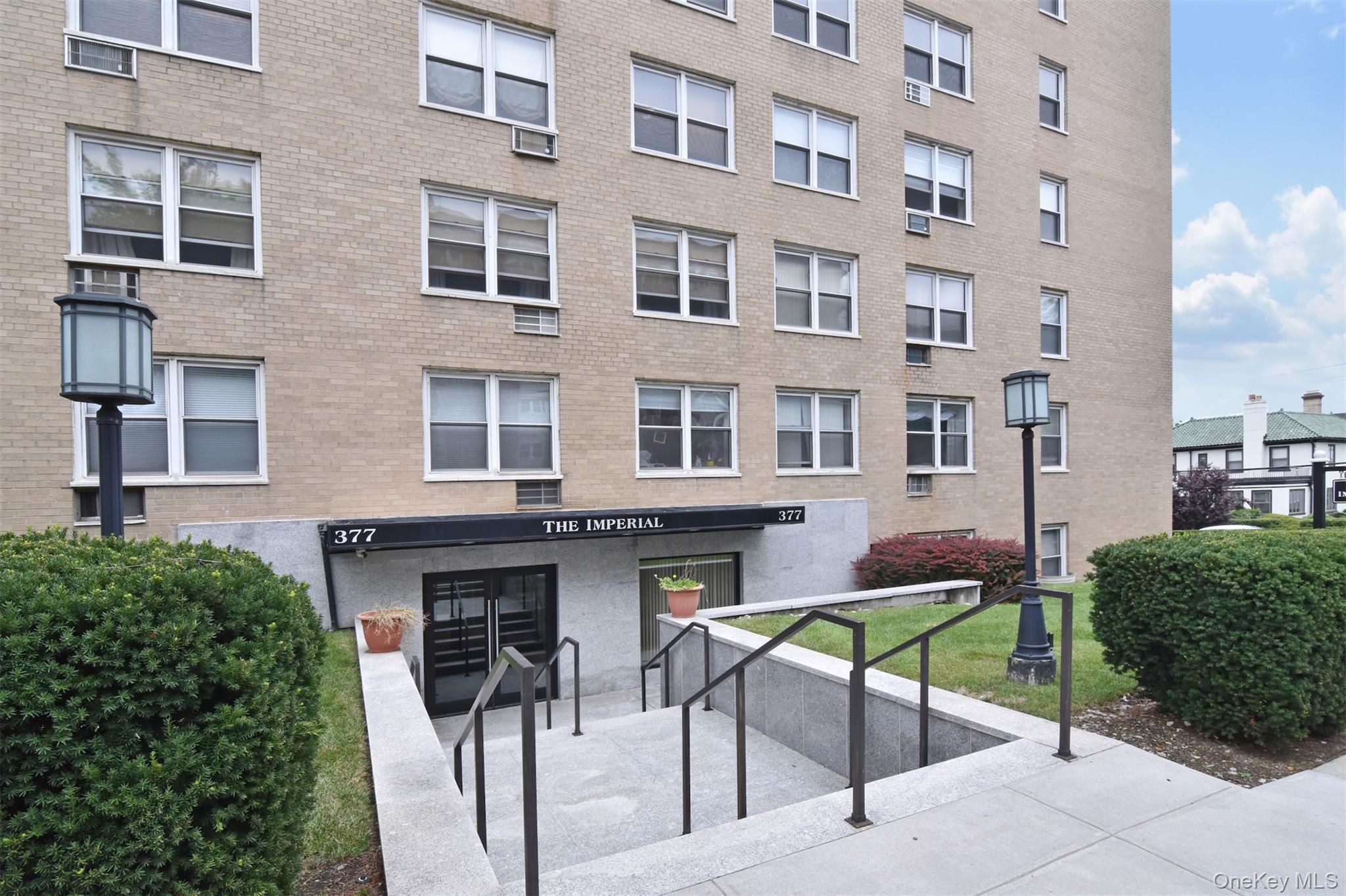 377 Westchester Avenue 4f Property Photo 16