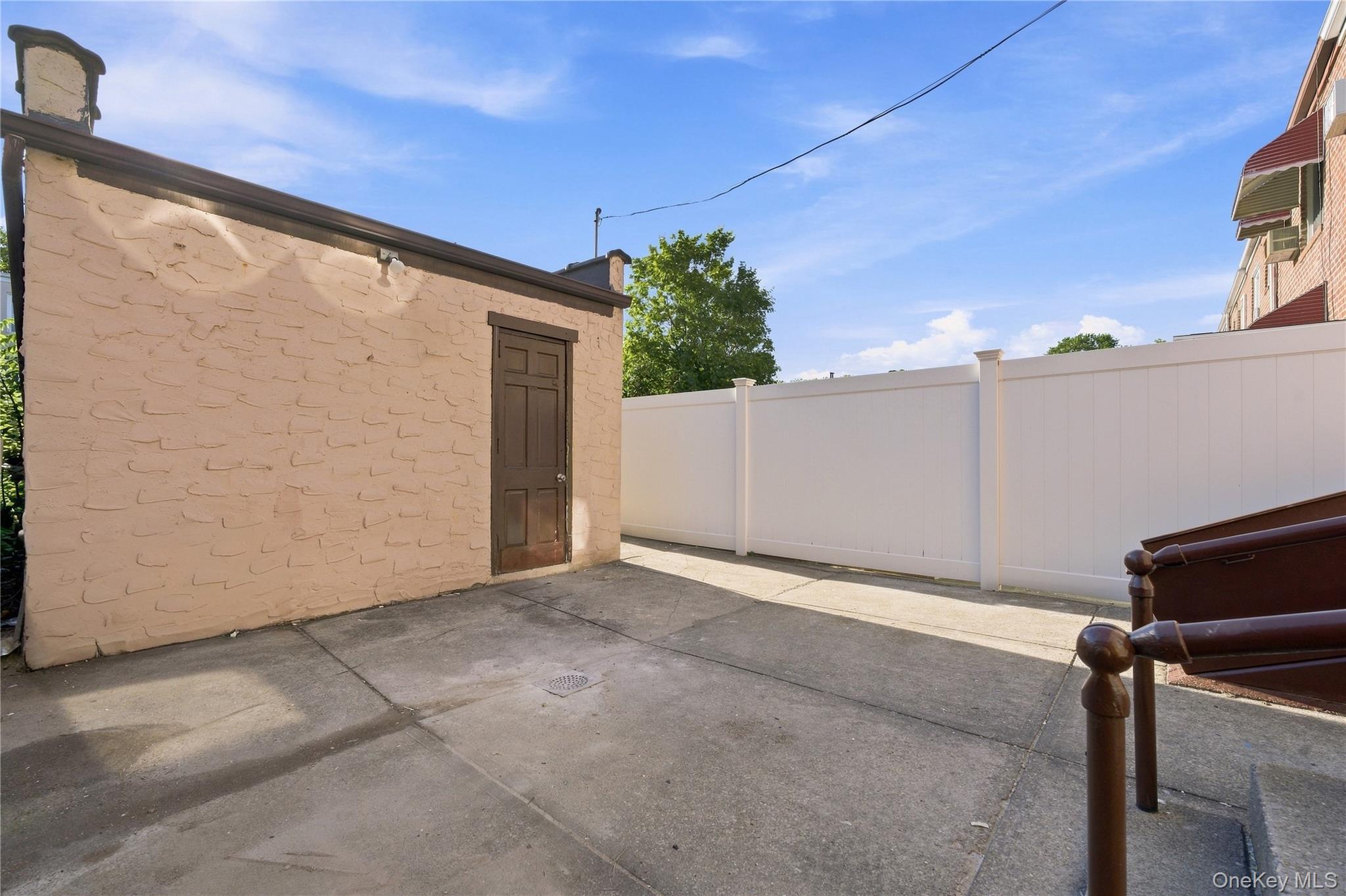 65-40 79th Street Property Photo 5