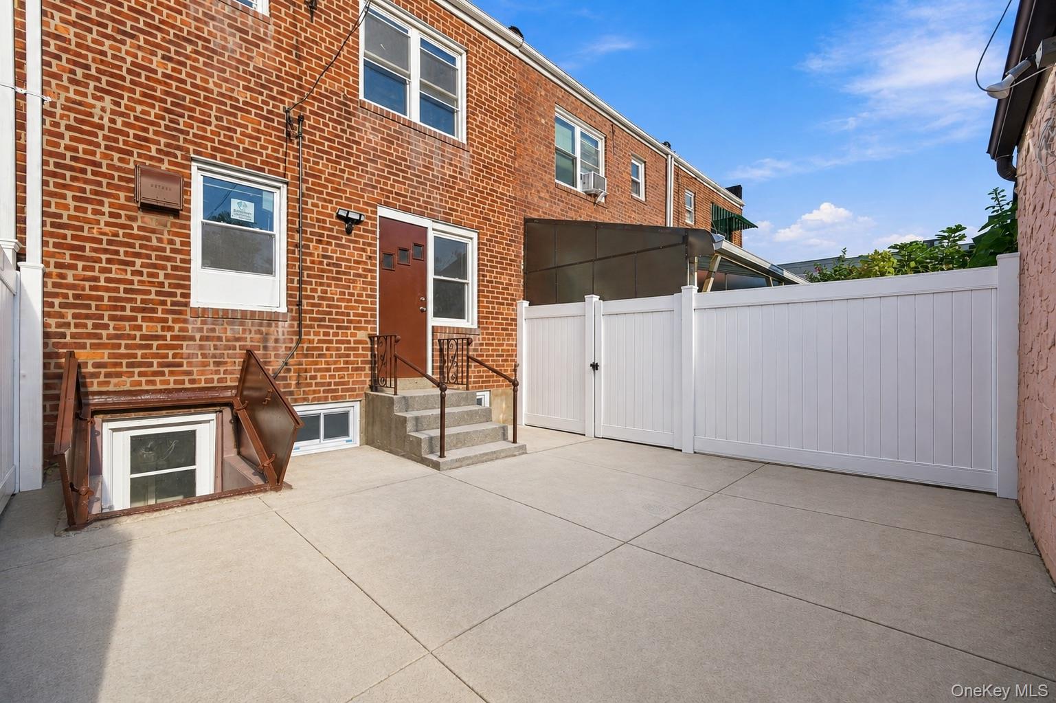 65-40 79th Street Property Photo 8