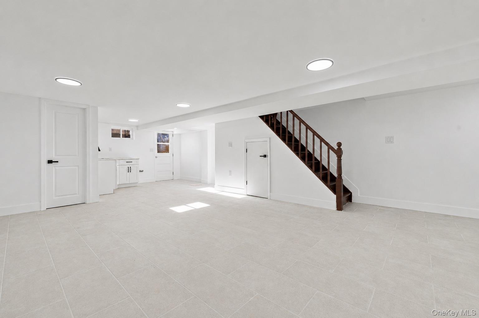 65-40 79th Street Property Photo 14