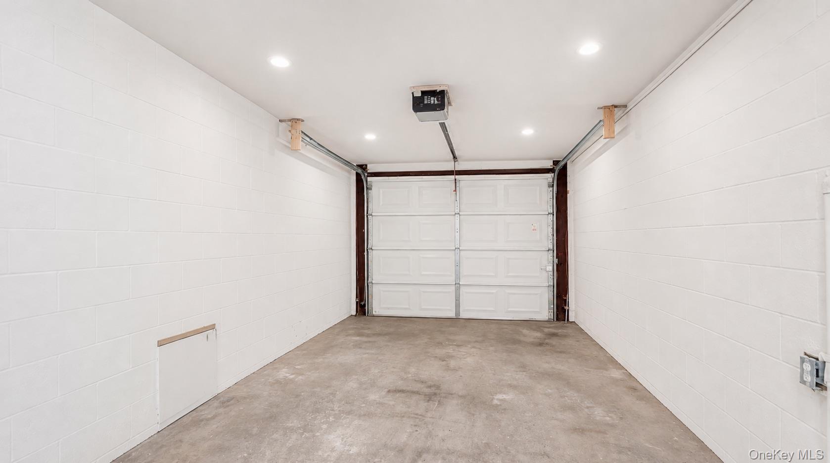 65-40 79th Street Property Photo 15