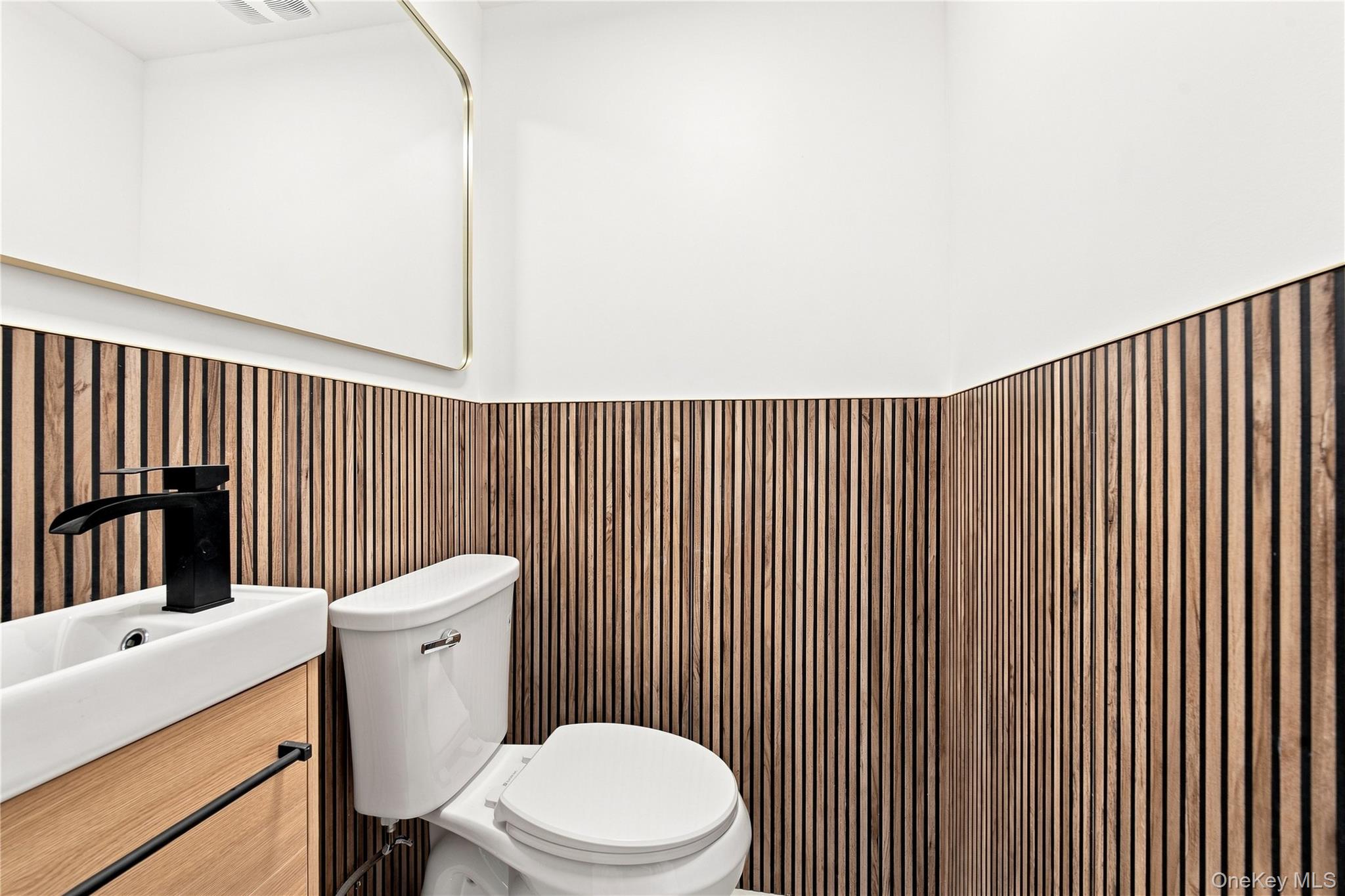 65-40 79th Street Property Photo 18