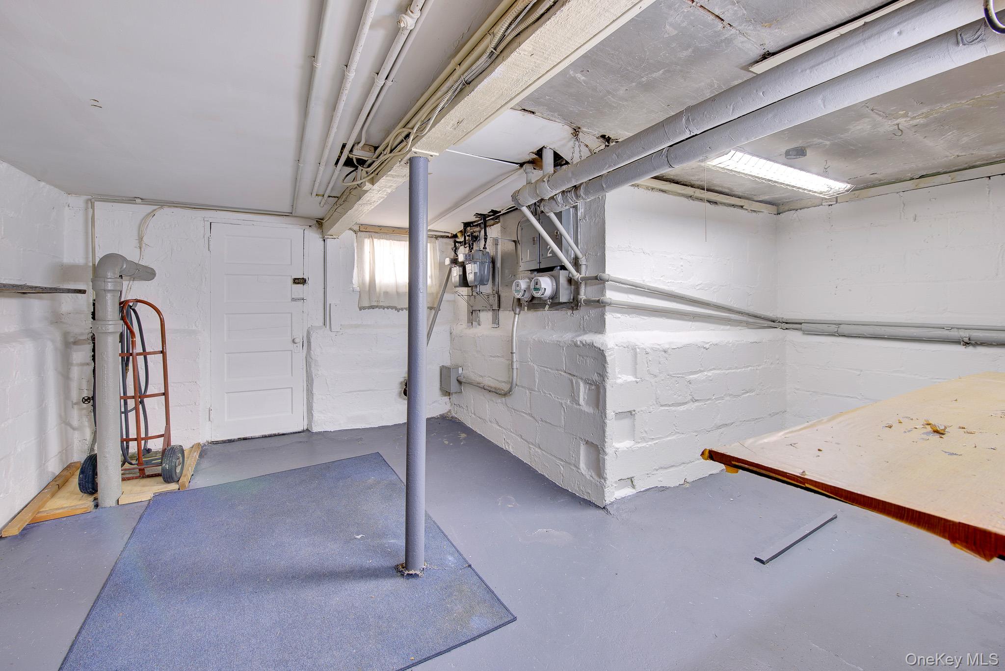 70-29 68 Th Place Property Photo 22