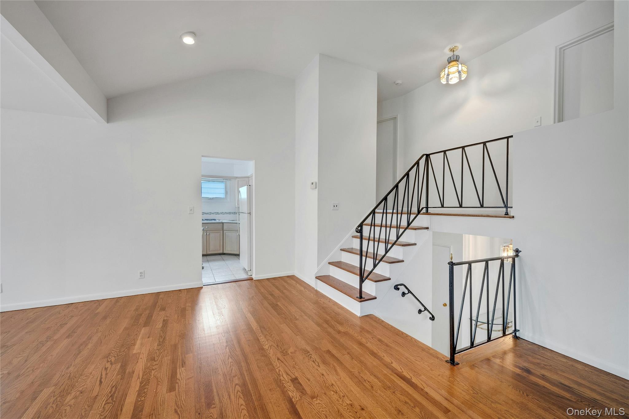 16 Salem Place Property Photo 11