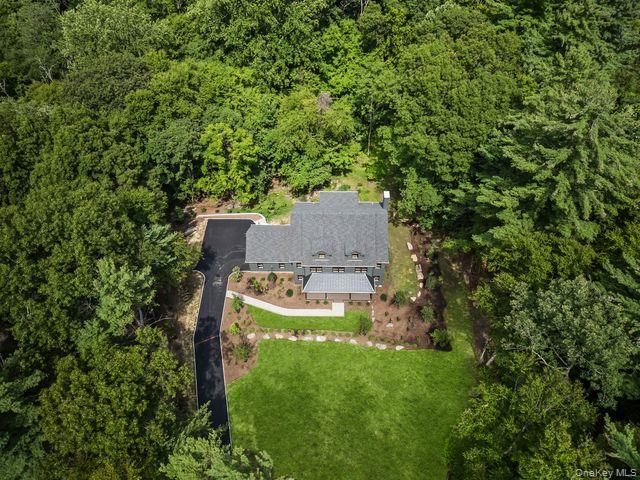 86 Old Logging Road Property Photo 3