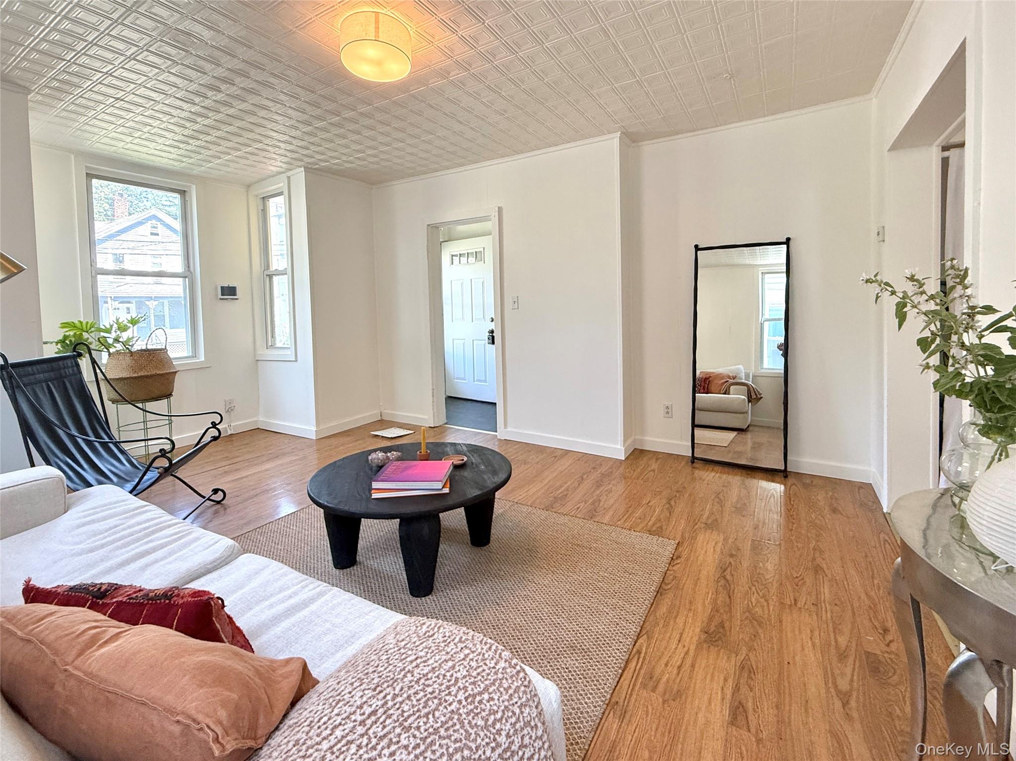 48 Elmendorf Street Property Photo 4