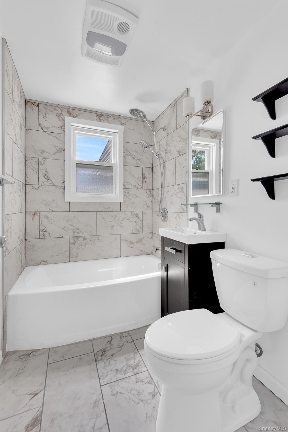 485 Peninsula Boulevard Property Photo 2