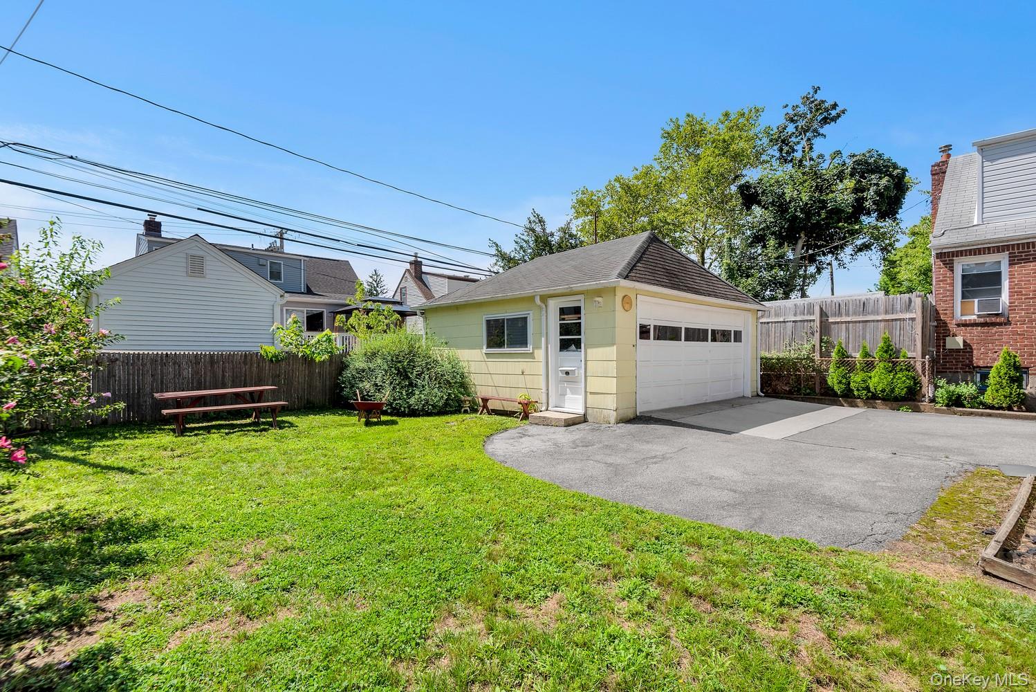 485 Peninsula Boulevard Property Photo 10