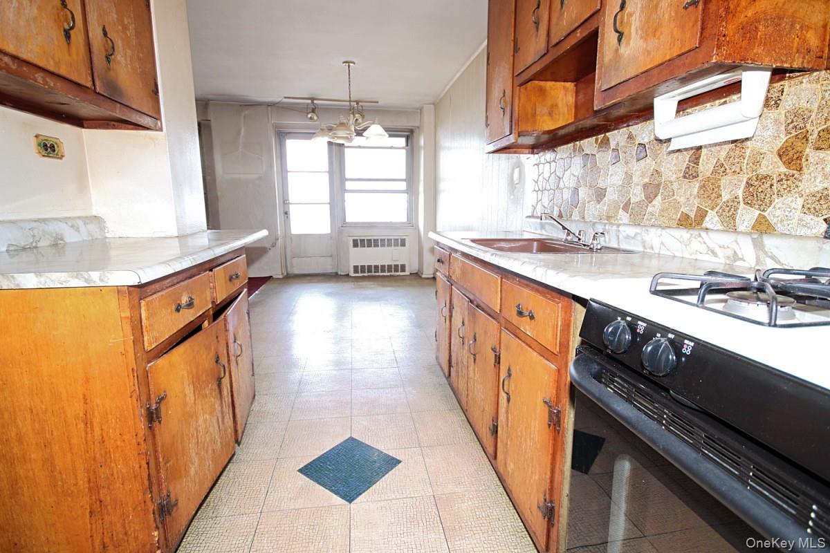 1935 Shore Parkway 15a Property Photo 6