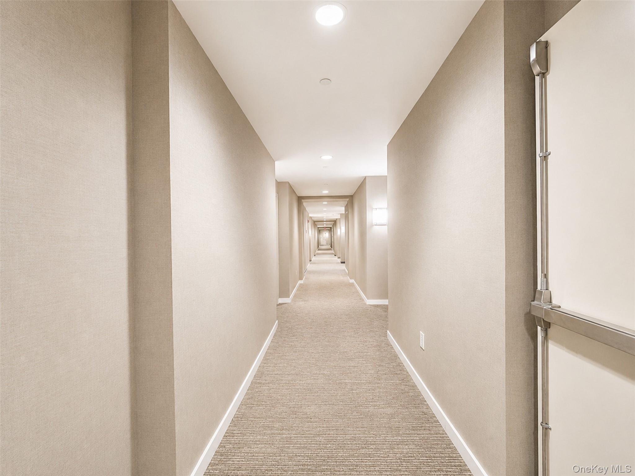 4022 College Point Boulevard 9p Property Photo 5