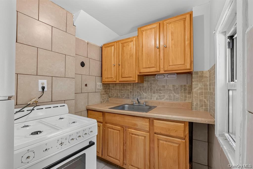 155 Chambers Street Property Photo 3
