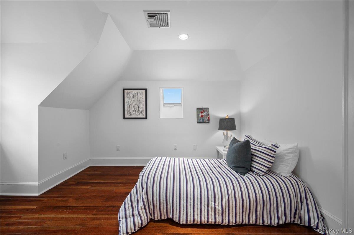 12 Linden Avenue Property Photo 24
