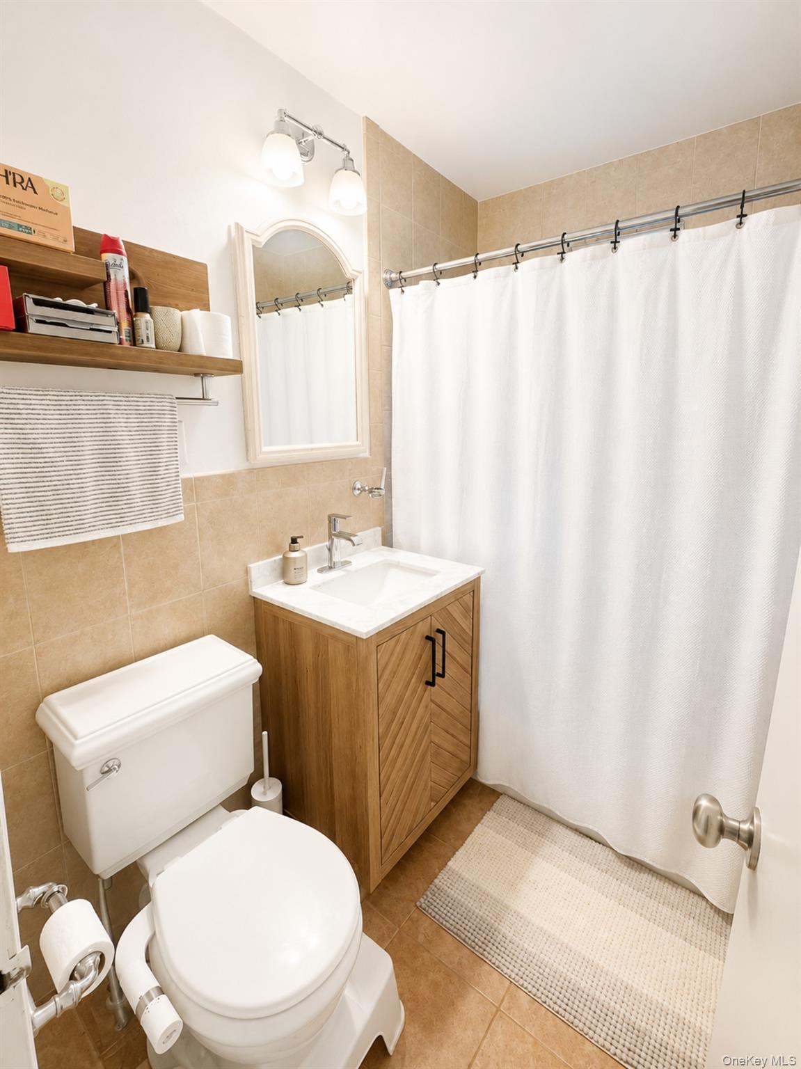 43 1/2 Carpenter Avenue D Property Photo 8