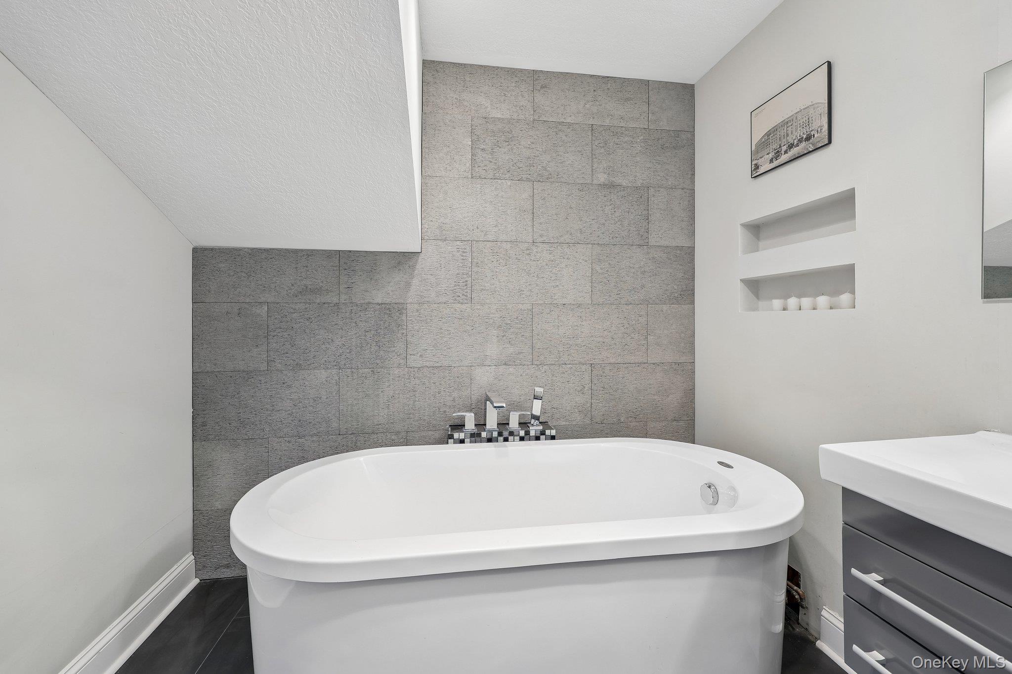 409 Harbor Cove #409 Property Photo 20