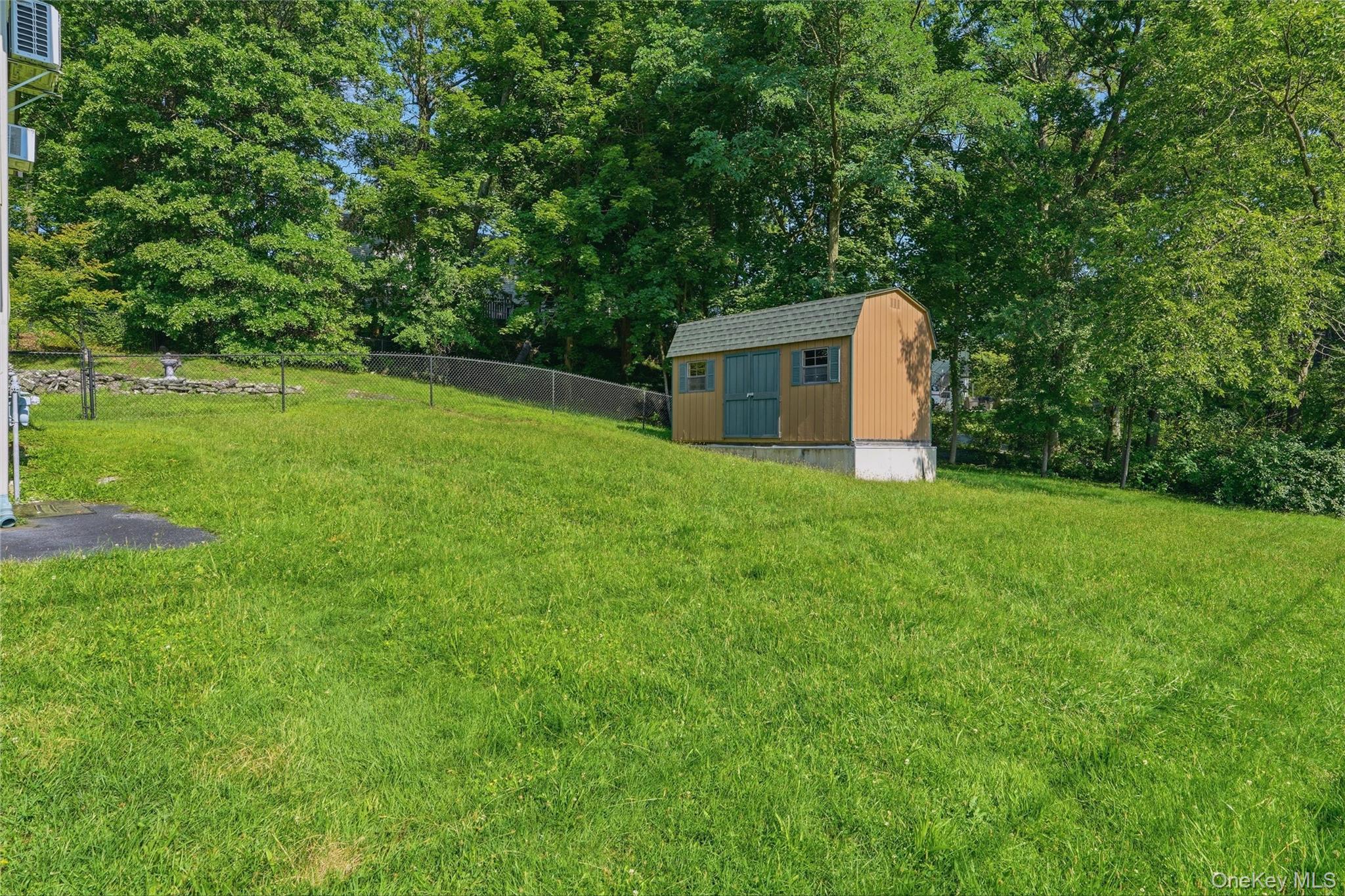 119 Scotchtown Avenue Property Photo 20