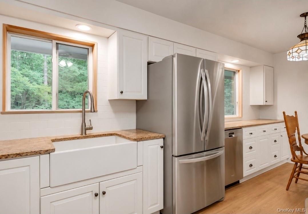 170 Division Avenue Property Photo 9