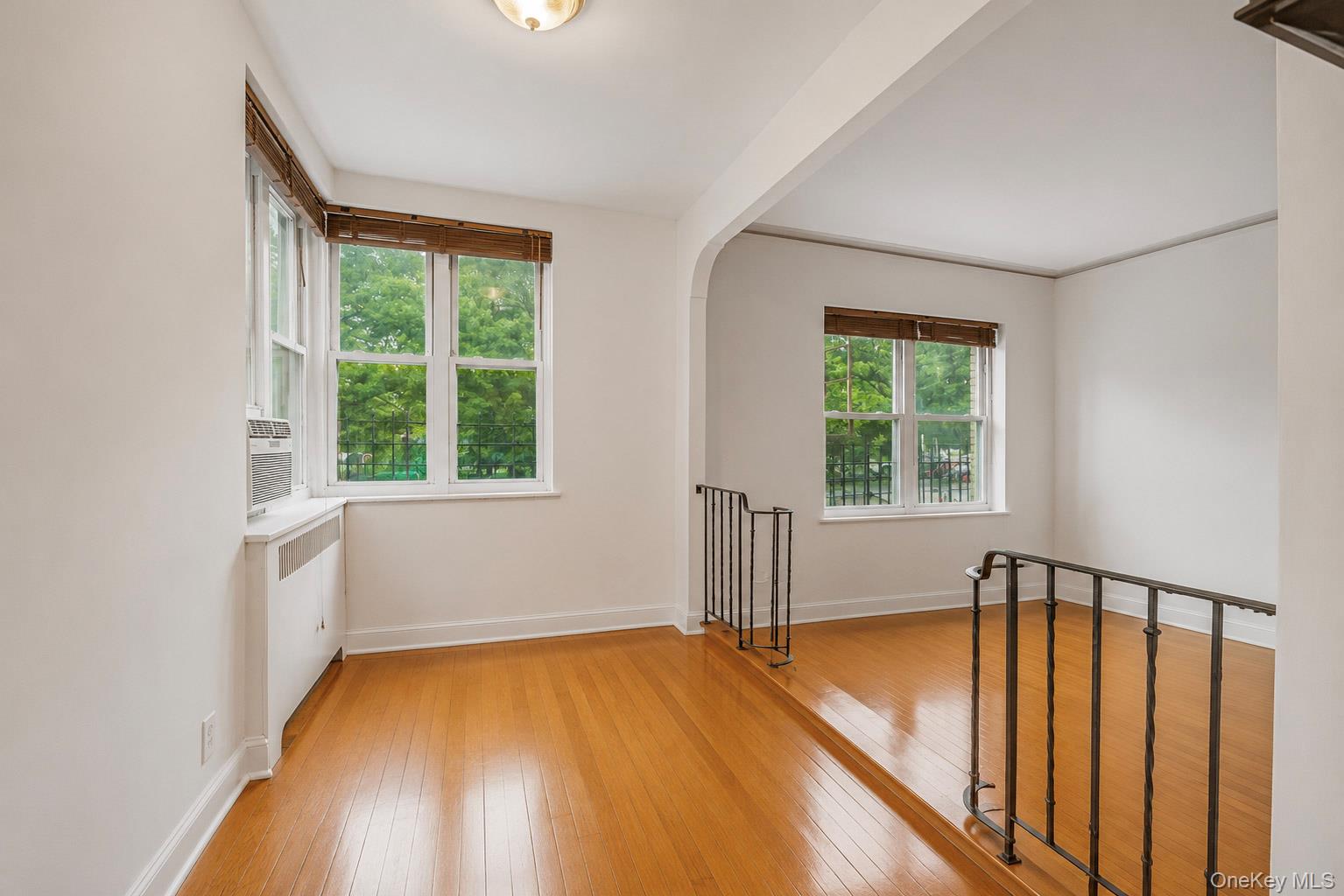 2160 Bronx Park 1f Property Photo 8