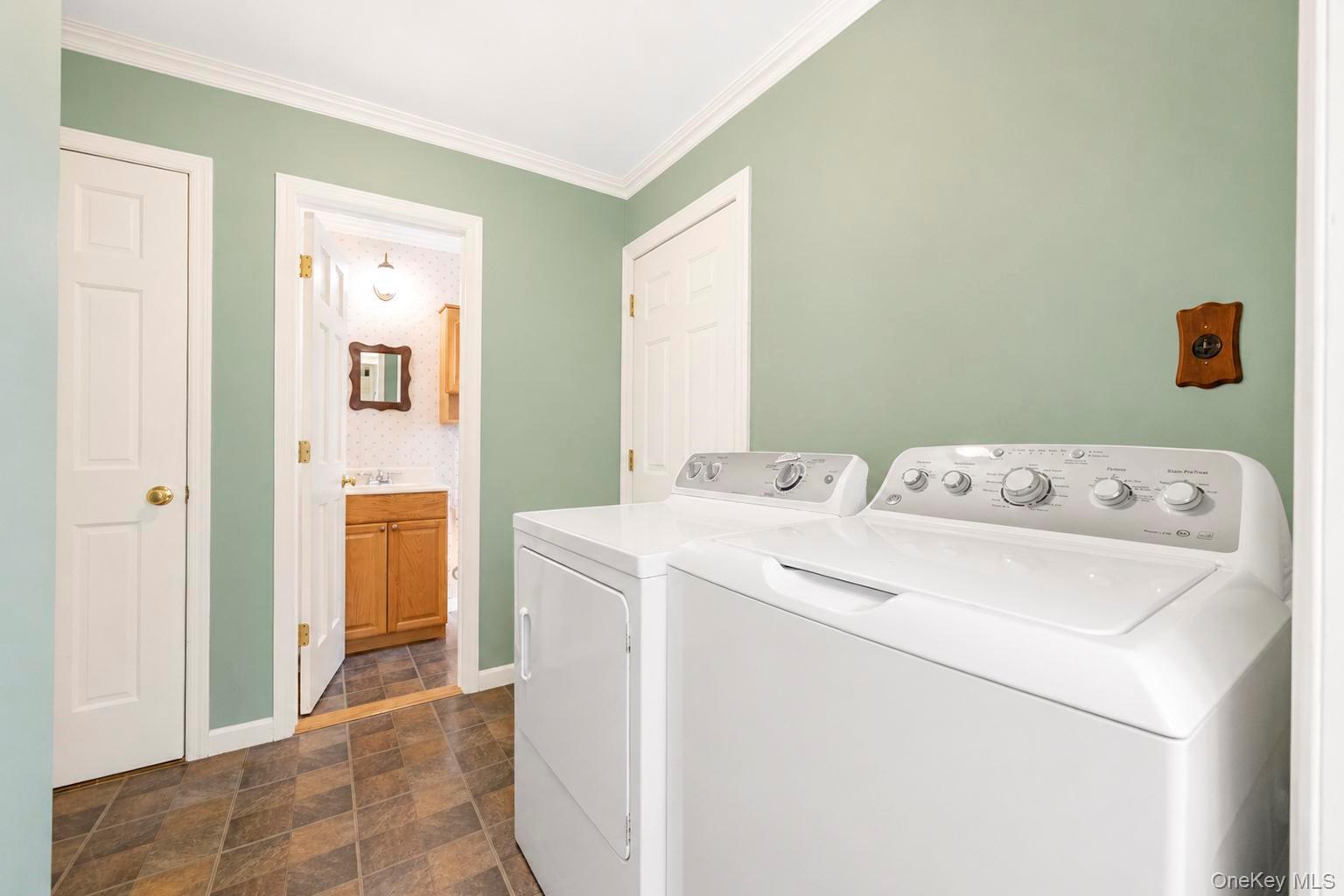 18 Elkin Drive Property Photo 14