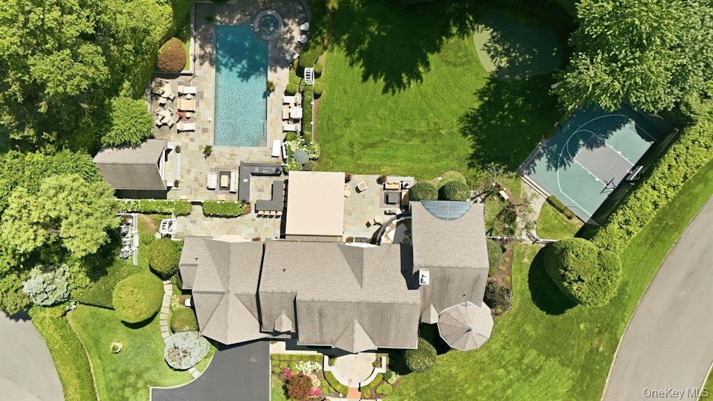 2 Kalb Court Property Photo 2